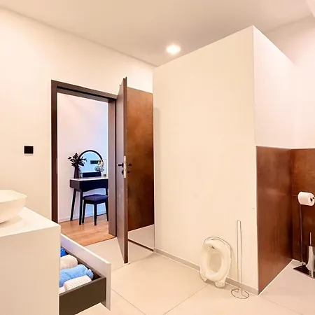 Hébergement de vacances Whirlpool Sauna Pool *